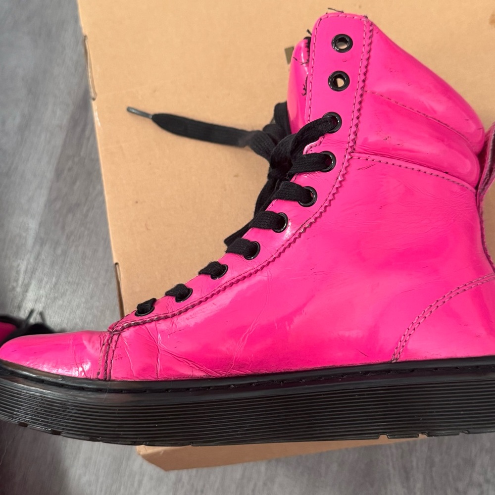 Dr. Martens Mix Patent Lamper Hot Pink Boots – Women’s US 8 / EU 39 - Picture 6 of 11